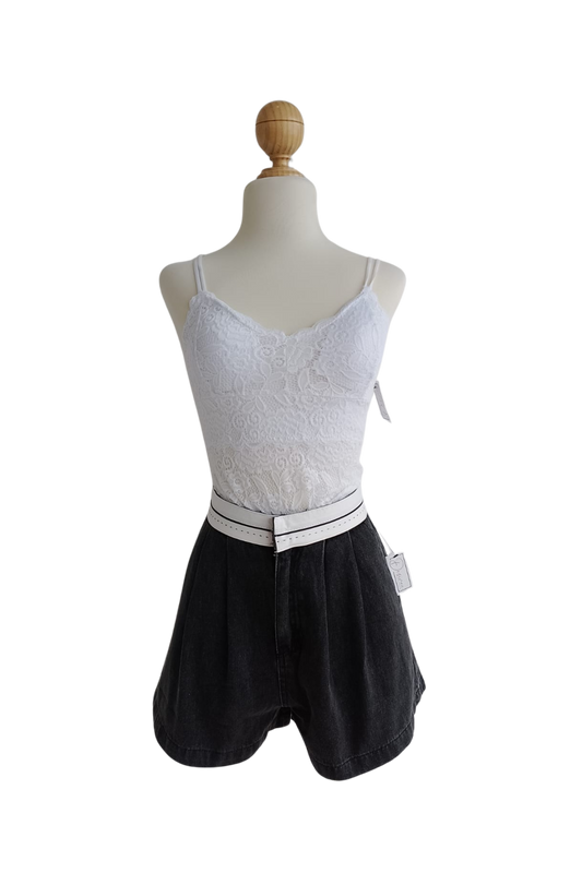 D135 Blusa encaje blanca